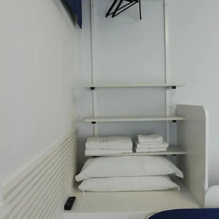 Alojamento de Acomodação e Pequeno-almoço Anema'e Core 3*